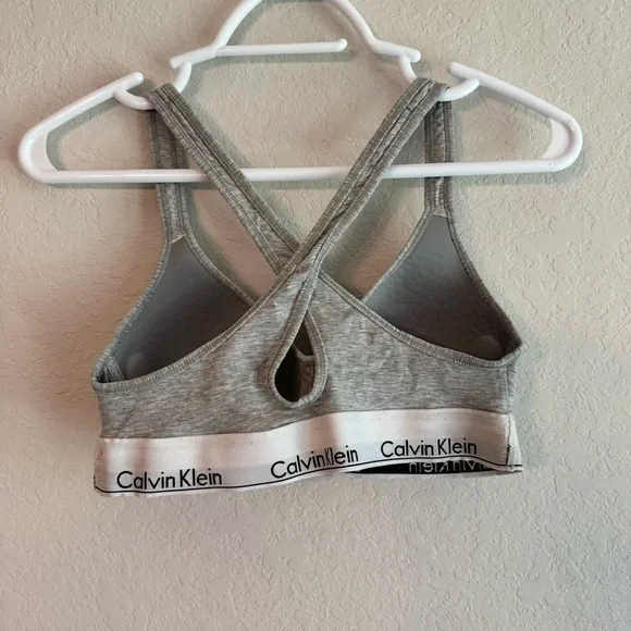 Calvin Klein Gray Sports Bra with Racerback Design - Picture 3 of 4